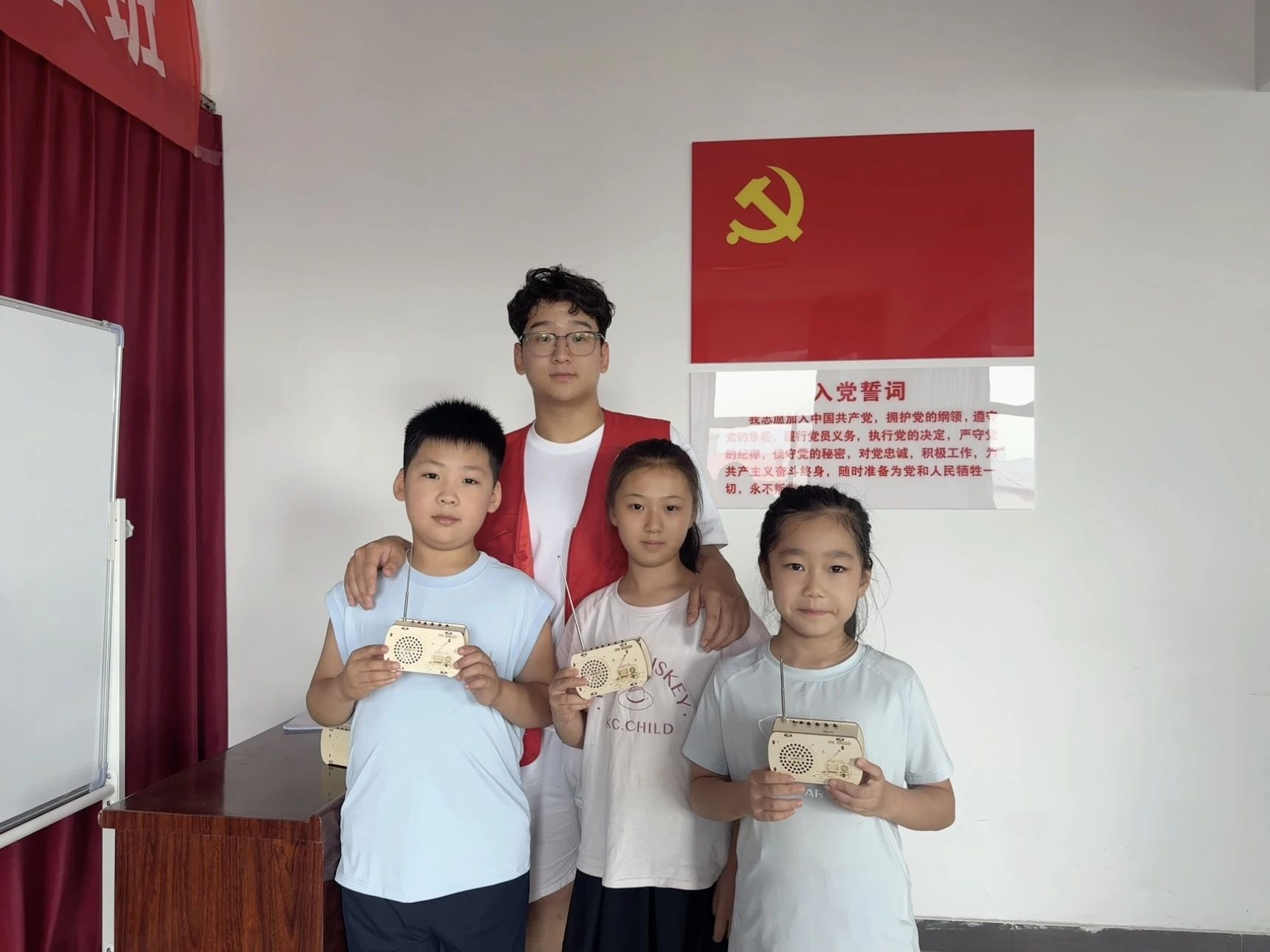 石家庄市鹿泉区：拧螺丝 听电波 跟着小工匠玩转收音机_fororder_图片3