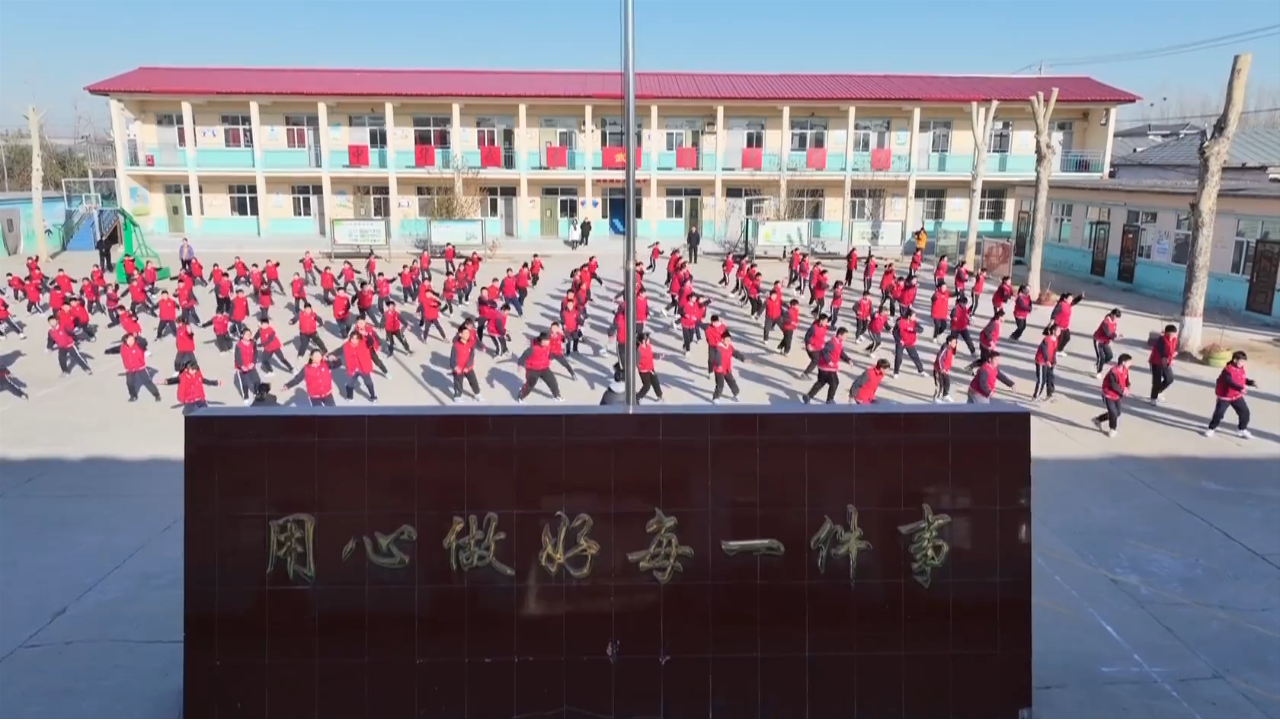 石家庄市鹿泉区：传承中华武术精神 培育新时代好少年