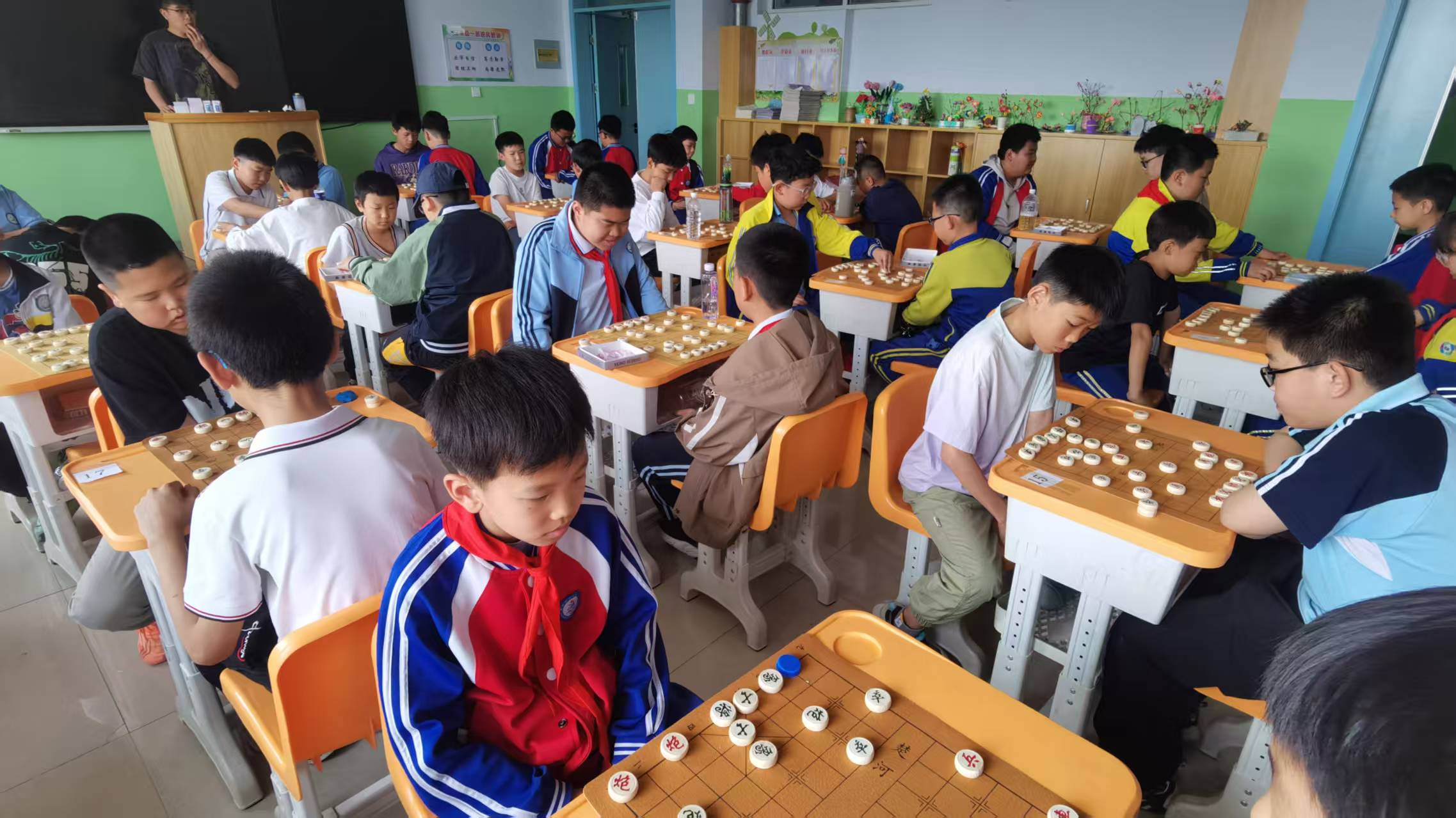 邢台市襄都区青少年校外活动中心举办第一届小学生象棋比赛_fororder_微信图片_20250425102128