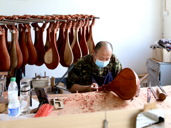 河北肃宁：传统乐器制作产业焕发新活力_fororder_河北肃宁：传统乐器制作产业焕发新活力190