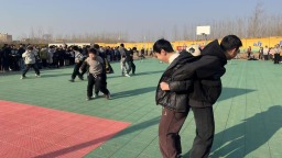 河北曲阳：趣味运动燃活力 童真飞扬满校园