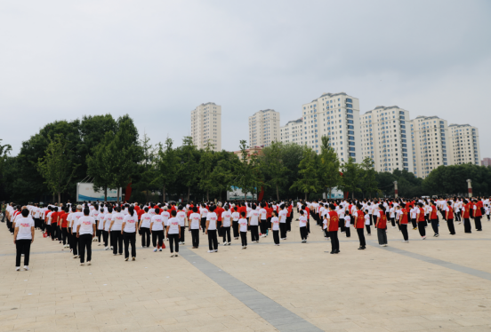 河北肃宁：千人展演八段锦 传统健身赋能全民健身_fororder_河北肃宁：千人展演八段锦 传统健身赋能全民健身664