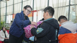 沧州市新华区：爱心接力暖寒冬 志愿服务传温情