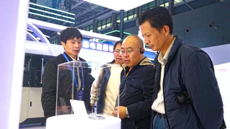 围场携数字产业矩阵亮相2025中国国际数字经济博览会