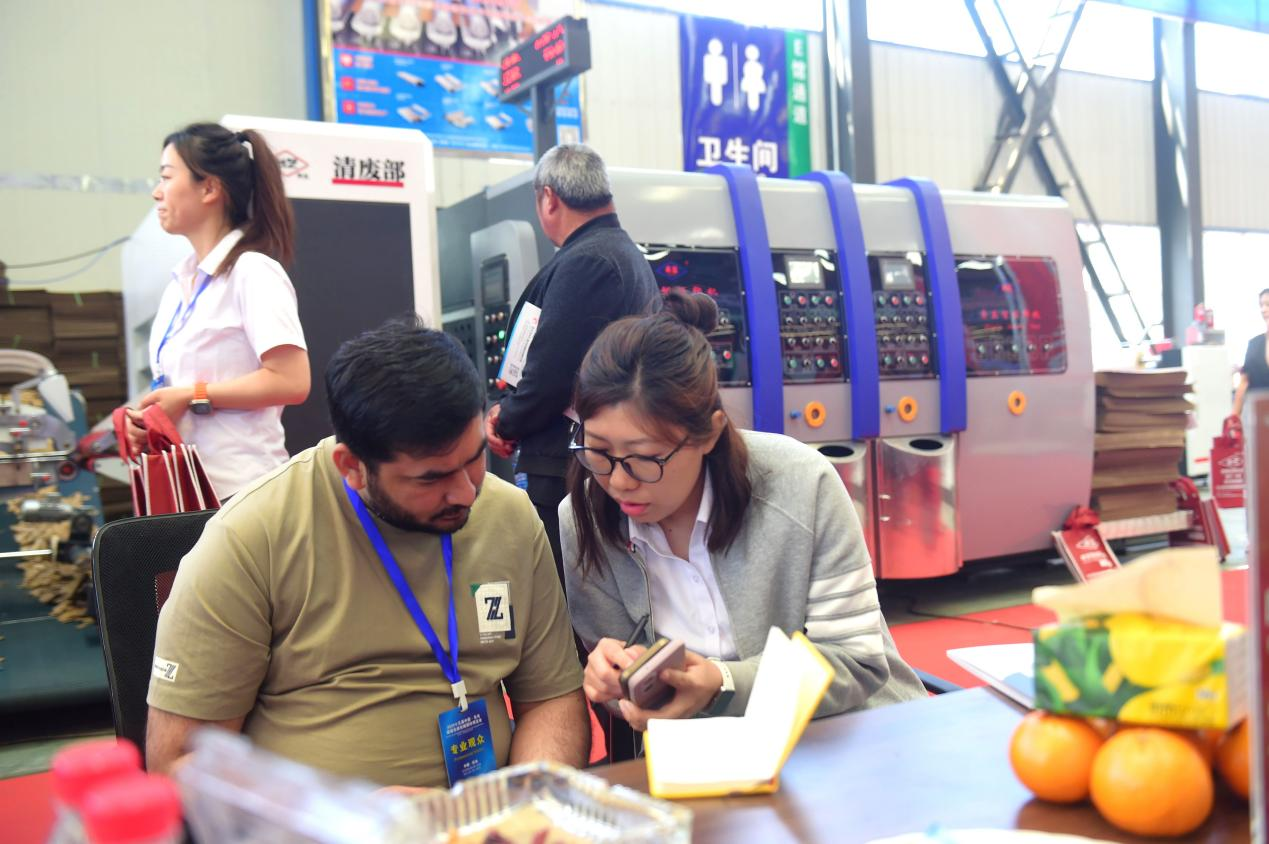 河北沧州：第十五届中国·东光纸箱包装机械国际博览会开幕_fororder_图片 2