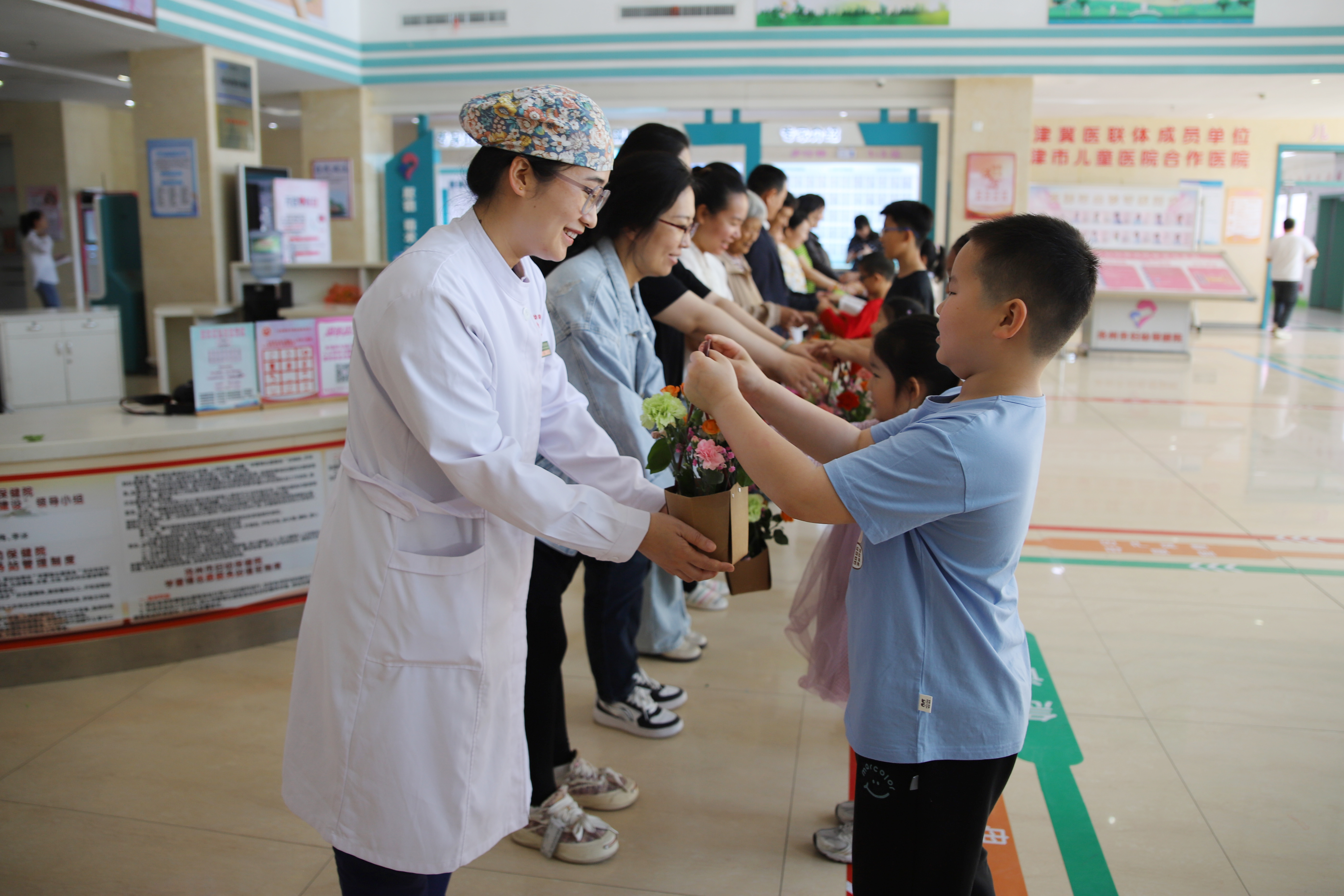 河北沧州：温情母亲节 传递爱与守护_fororder_图片4