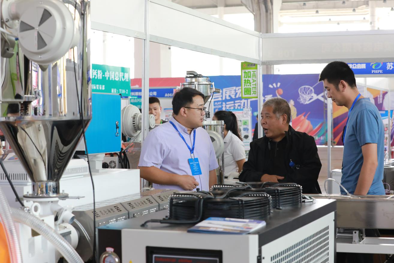 第六届中国·沧县塑料中空制品展览会开幕_fororder_图片6