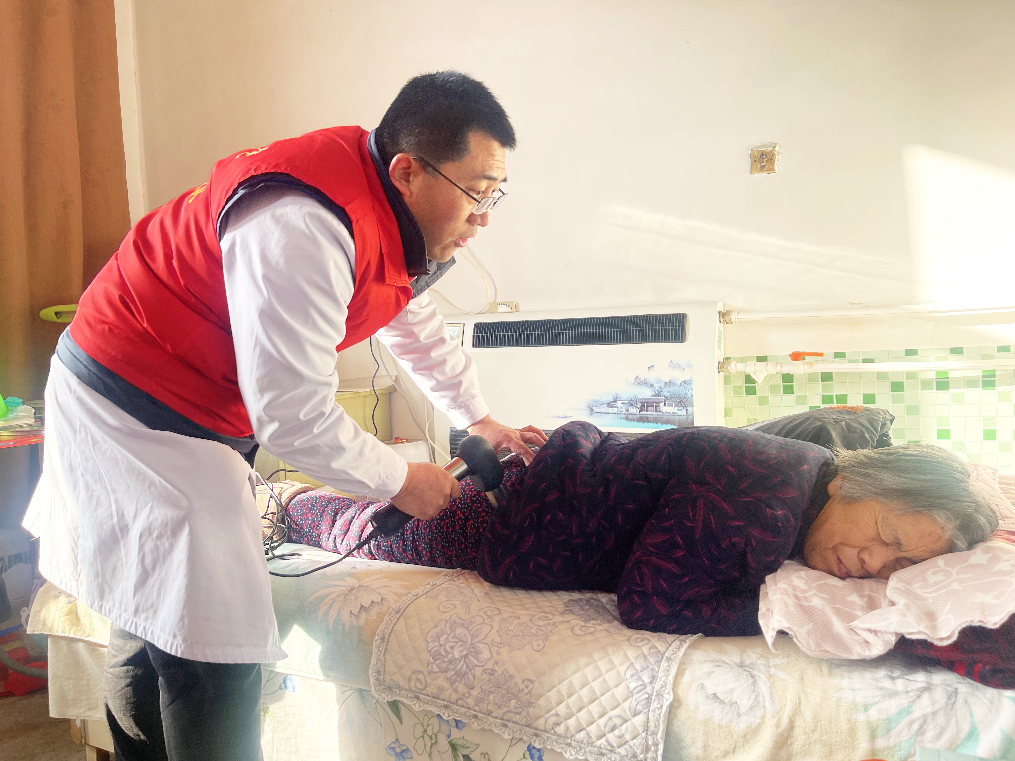 河北蠡县：送“医”上门，让爱到家_fororder_002