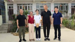 高碑店97岁老党员捐1.2万 以银发力量照亮困境学子求学路
