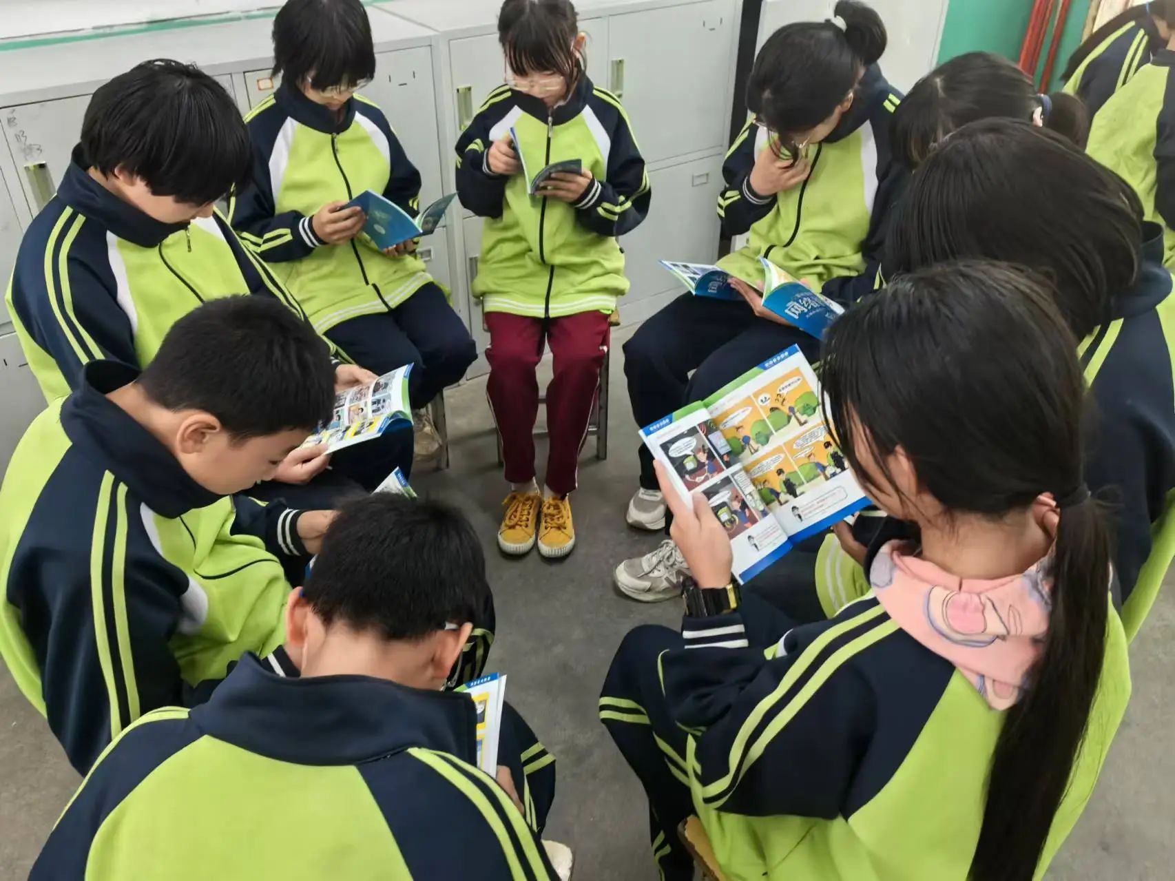 晋州市委网信办开展“清朗·燕赵净网2024”网络生态治理专项行动主题宣传进校园活动