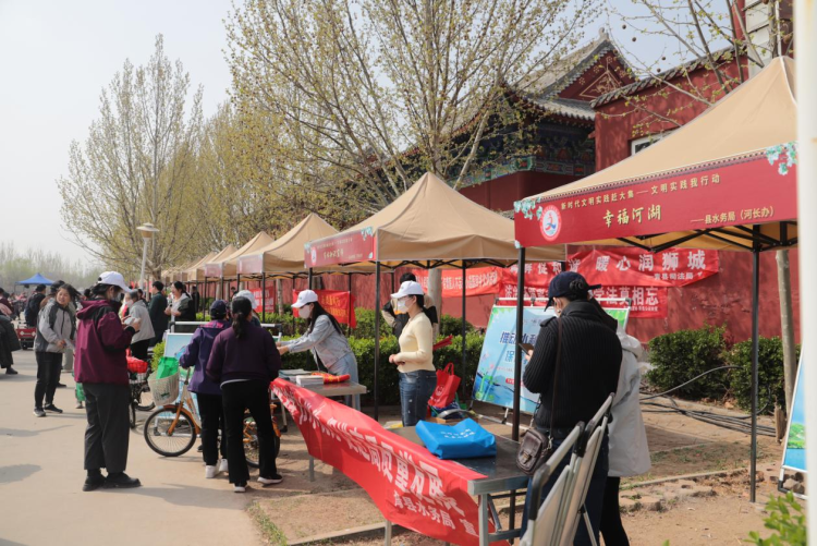 河北青县：志愿大集“开市” 文明实践“升温_fororder_图片2