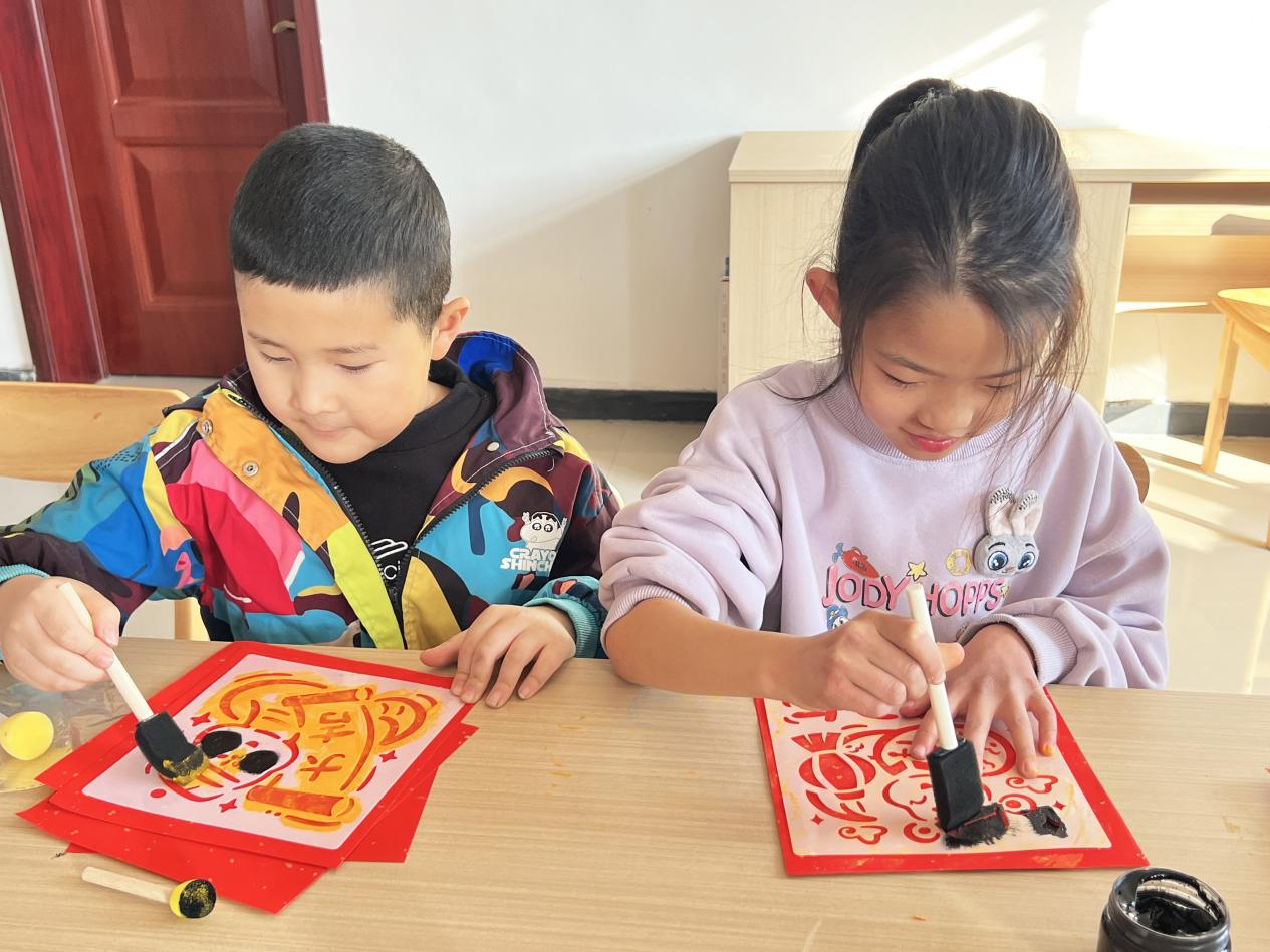 河北高阳：图书馆里年味儿浓