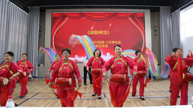 云端+光影+舞台 裕华区以多元形式推动婚育新风尚_fororder_image001