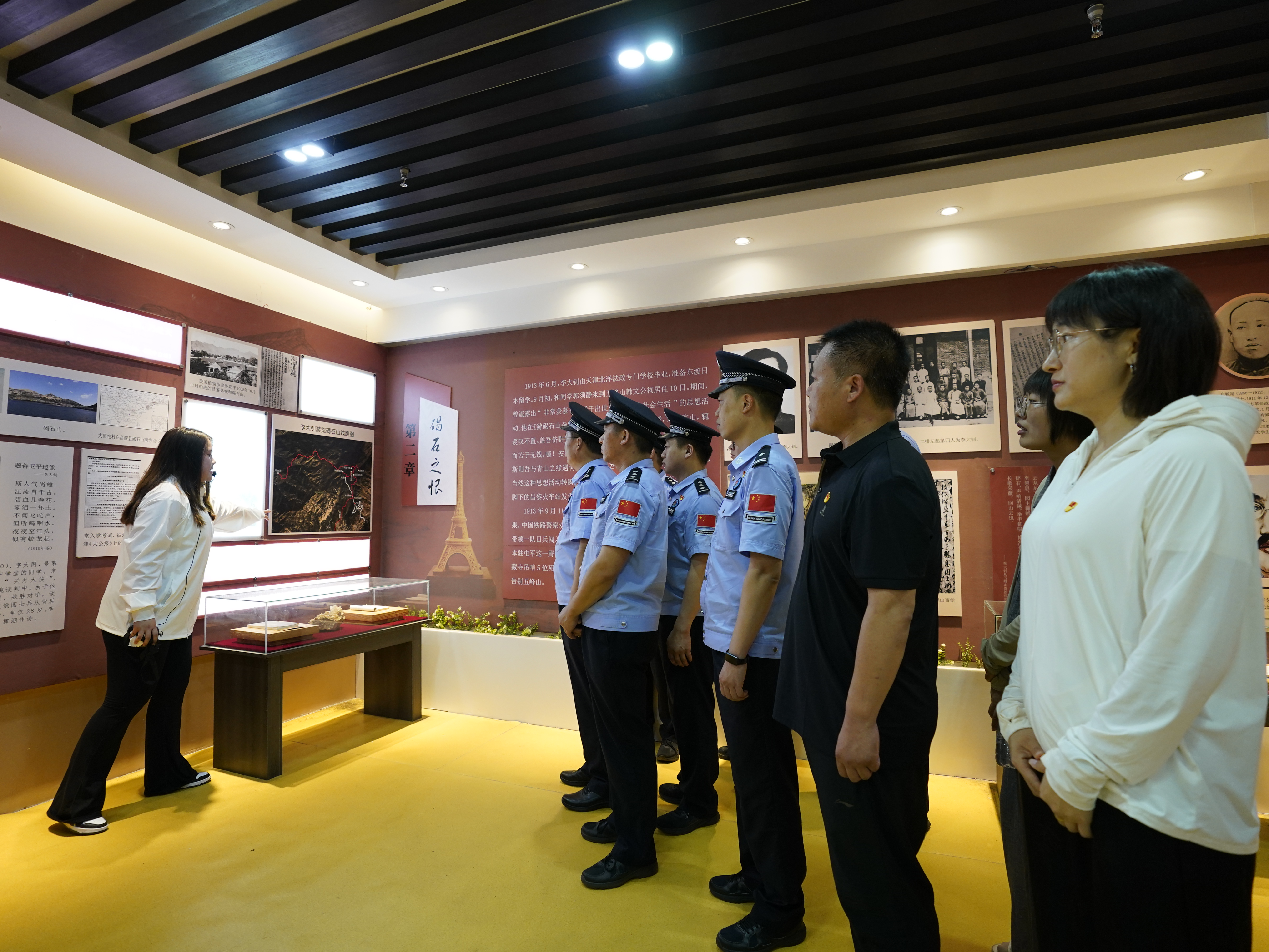 唐山边检站开展“七一”主题党日活动  缅怀革命先驱 赓续红色精神_fororder_3