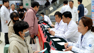 河北泊头：普及防癌知识 守护群众健康