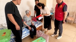 河北望都：情暖“七一”忆初心 慈善关爱送家门