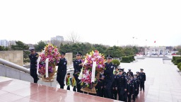 国门并蒂莲共承大钊精神 同护唐山港口岸高质量发展