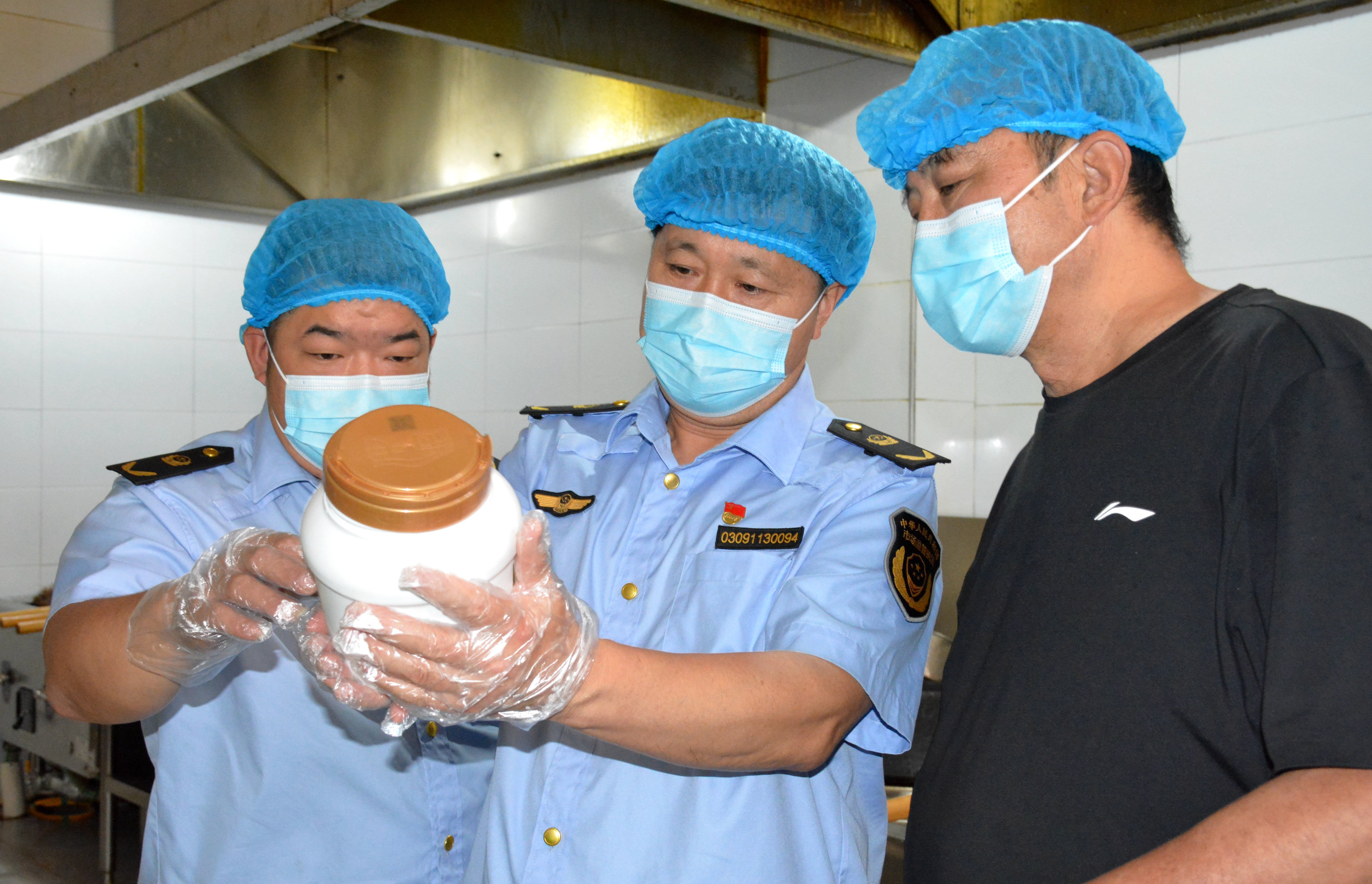 河北献县：筑牢高考食品安全防线 守护学子“舌尖上的安全”_fororder_图片 3