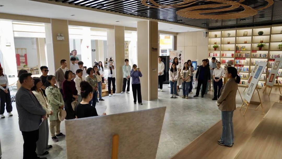 传统图案邂逅数字科技 龙泉湖上演美学盛宴_fororder_图片5