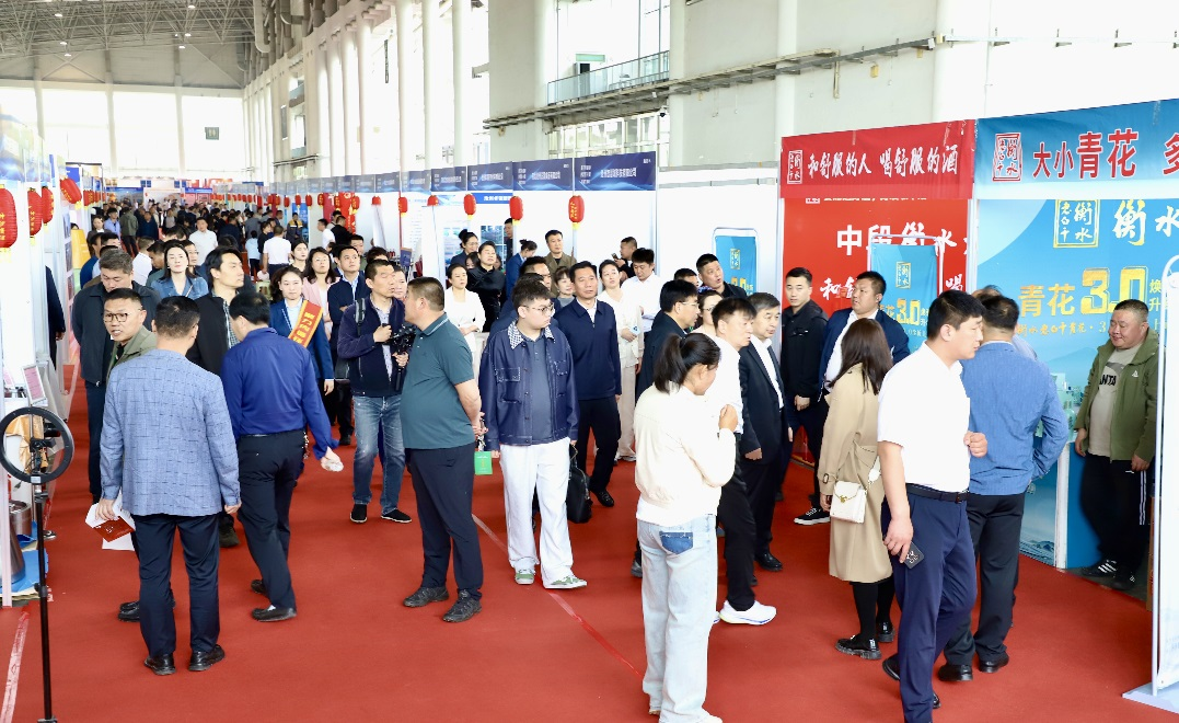 沧州举办供需对接大会力促企业深度合作_fororder_图片2