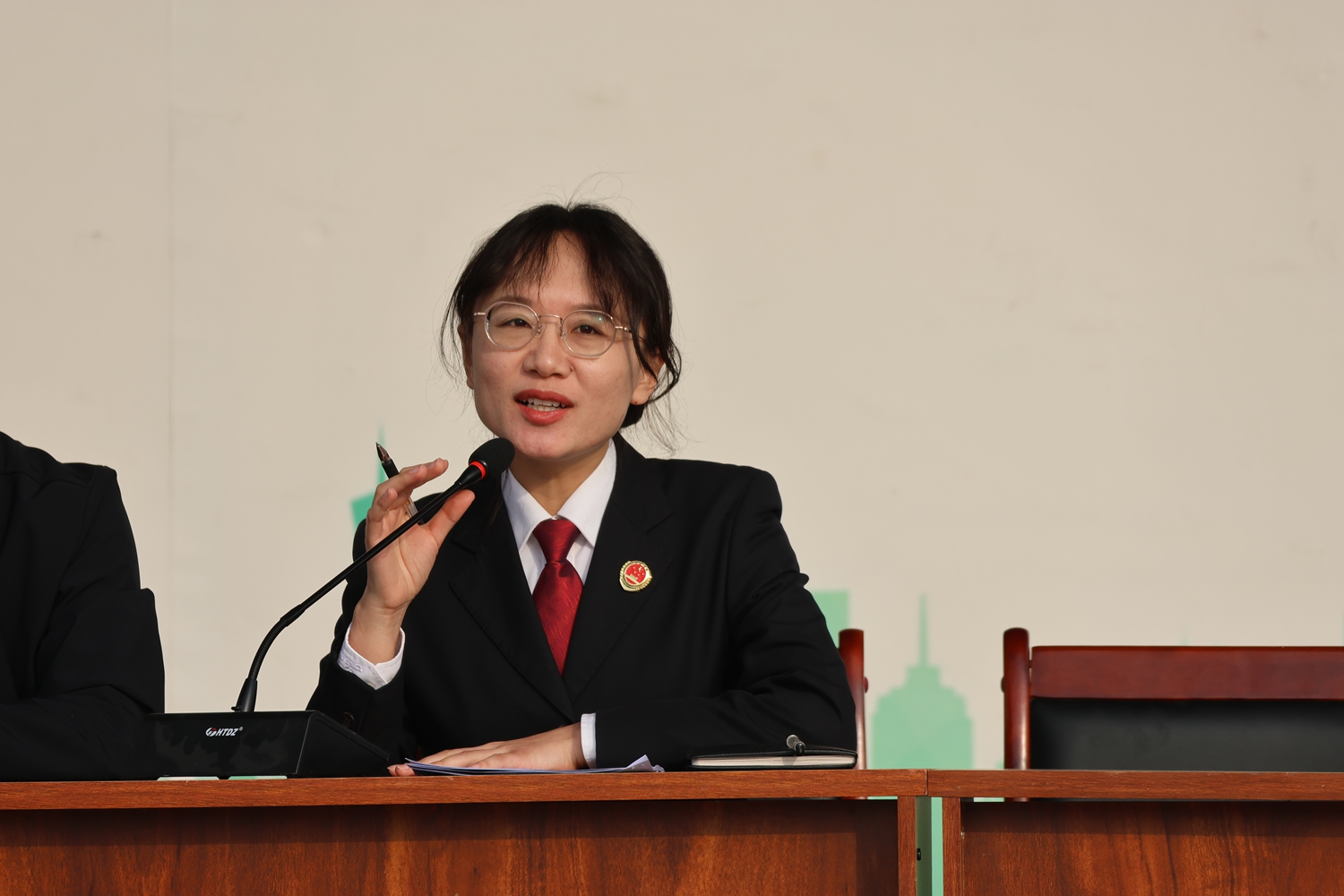 图片默认标题_fororder_满城区检察院工作人员从专业角度深度解析《未成年人保护法》核心条款 摄影 郄军
