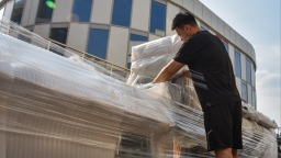 遵化机器人“奔赴”新疆  科技赋能番茄产业