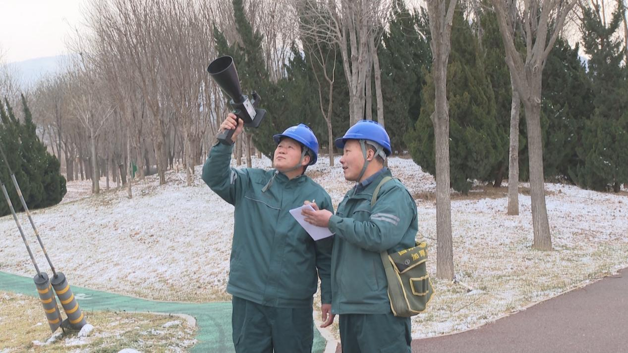 石家庄市鹿泉区：全力应对低温天气 保电护航暖民心_fororder_图片 3