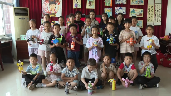 石家庄市鹿泉区：环保课堂展奇思 废旧物品焕新颜_fororder_石家庄市鹿泉区：环保课堂展奇思 废旧物品焕新颜1590
