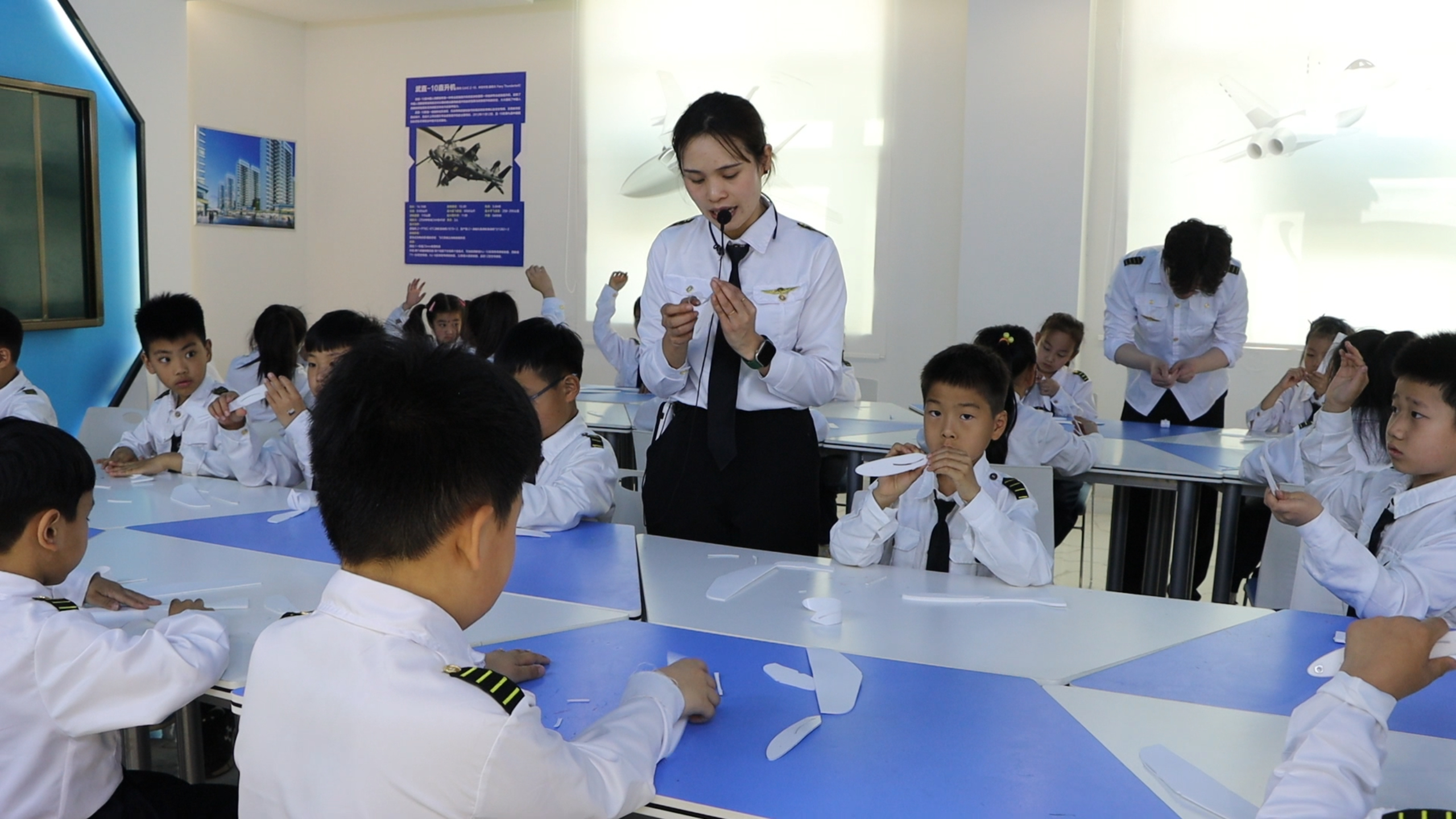 邯郸肥乡：“航空小镇”翼飞通航科普教育基地受青睐_fororder_邯郸肥乡：“航空小镇”翼飞通航科普教育基地受青睐2