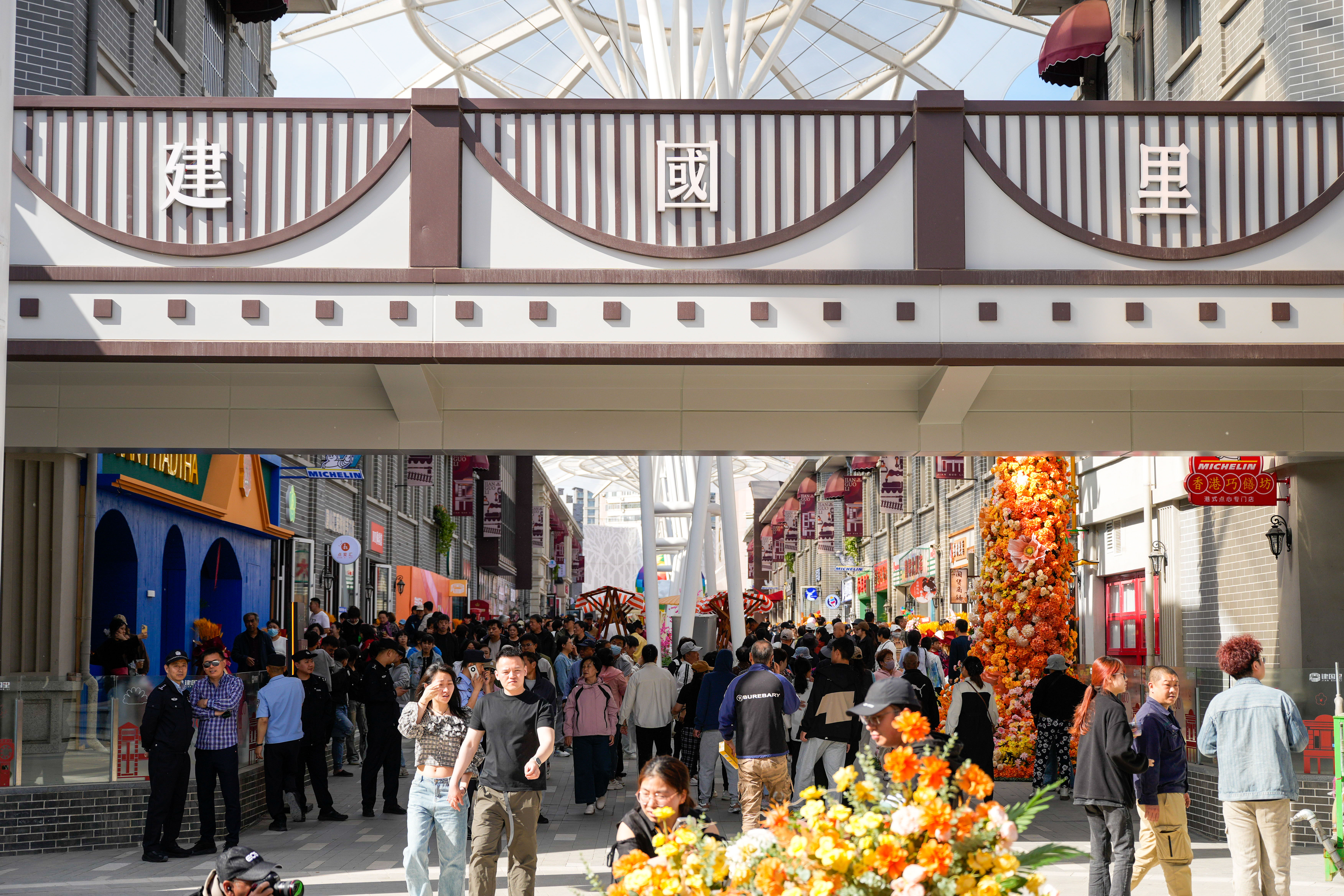 唐山：五一期间首批商户入驻城市源点商业街_fororder_微信图片_20250503103104