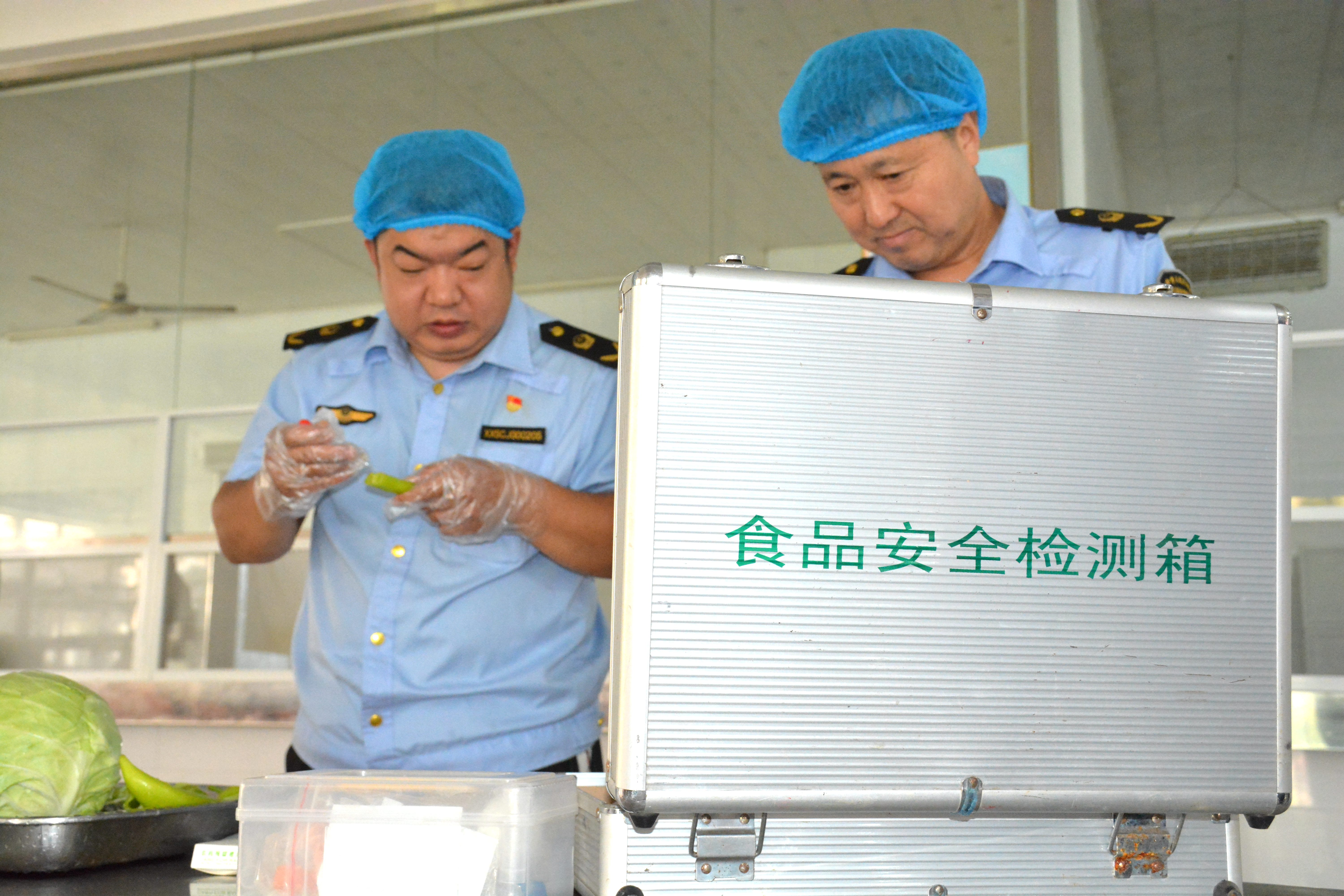 河北献县：筑牢高考食品安全防线 守护学子“舌尖上的安全”_fororder_图片 1