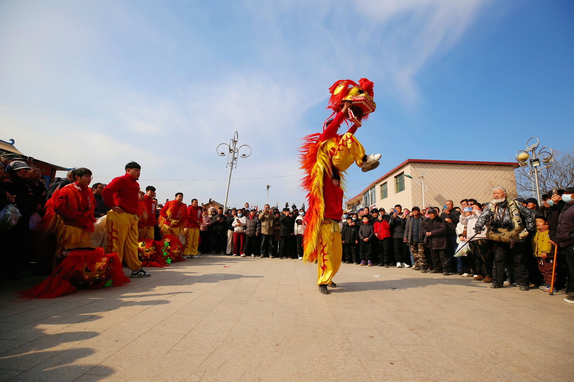 双争有我丨保定市满城区：探访庙会文化 感受传统魅力_fororder_精彩的舞狮表演 摄影 田素然