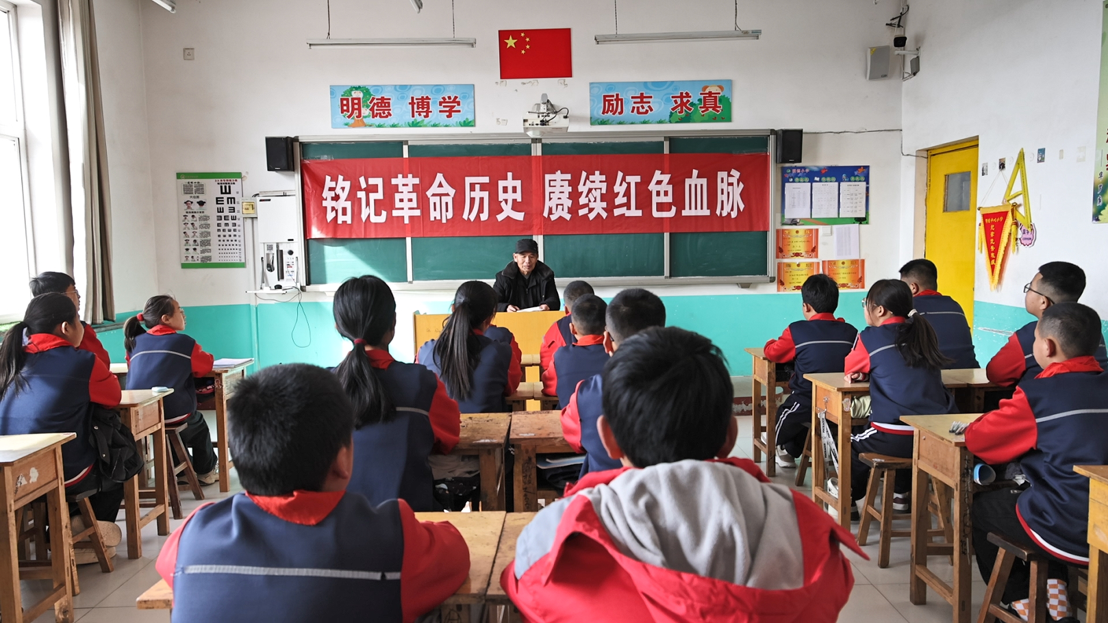 海兴县明德小学：传承雷锋精神 点亮红色童心_fororder_图片3