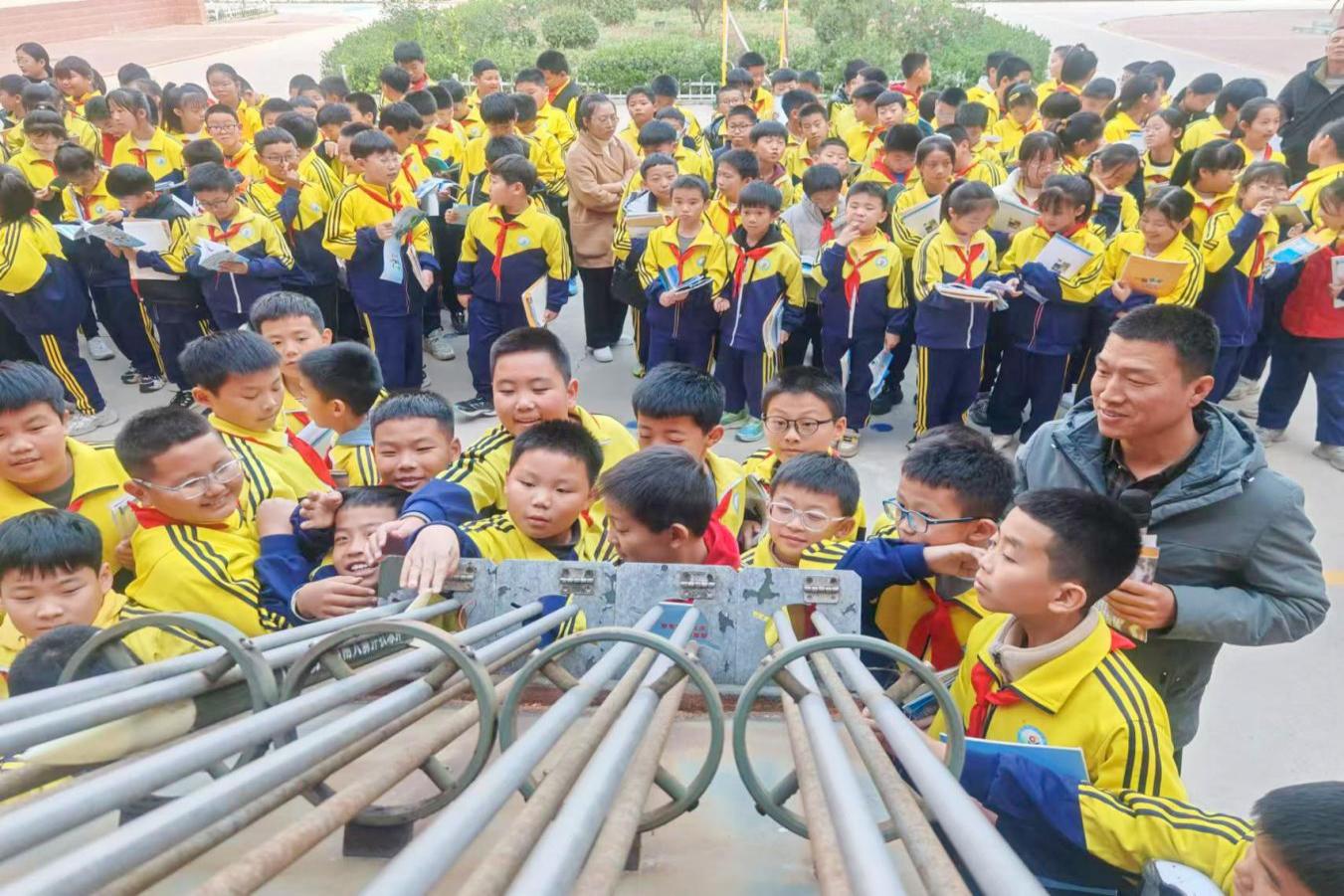 河北肃宁：气象科普进校园 体验气象零距离