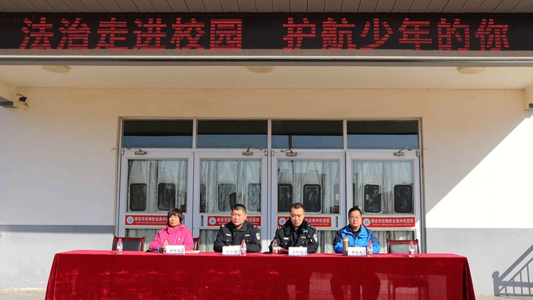 河北唐县：以法律之光，照亮成长之路_fororder_保定市启明职业高级中学开展法治教育专题讲座.JPG