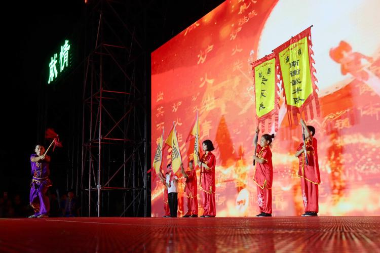 河北献县：“吃货季”专场绘就振兴图景_fororder_图片3