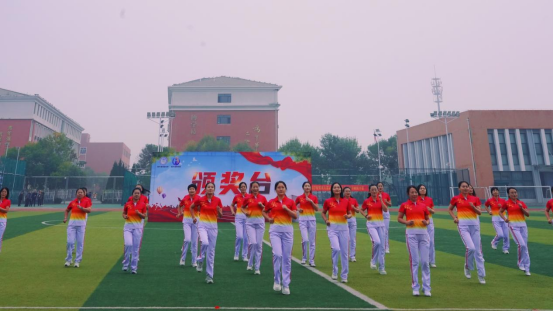 南大港初级中学2025年第九届体艺节成功开幕_fororder_南大港初级中学2025年第九届体艺节成功开幕664