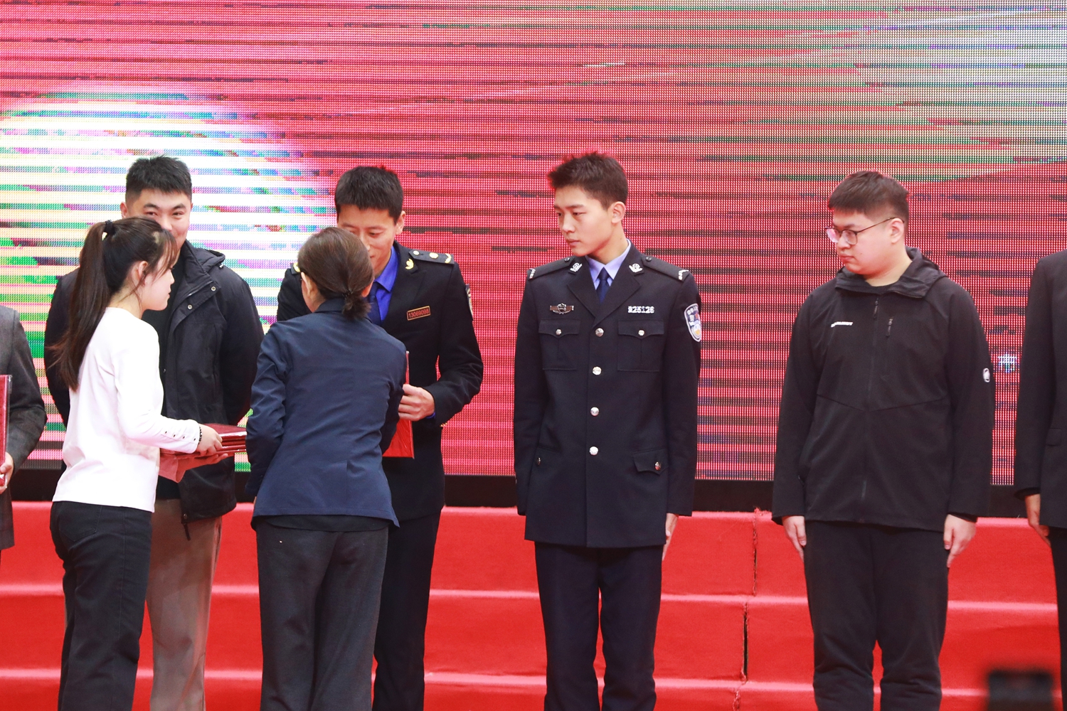 图片默认标题_fororder_颁奖环节 摄影 袁野