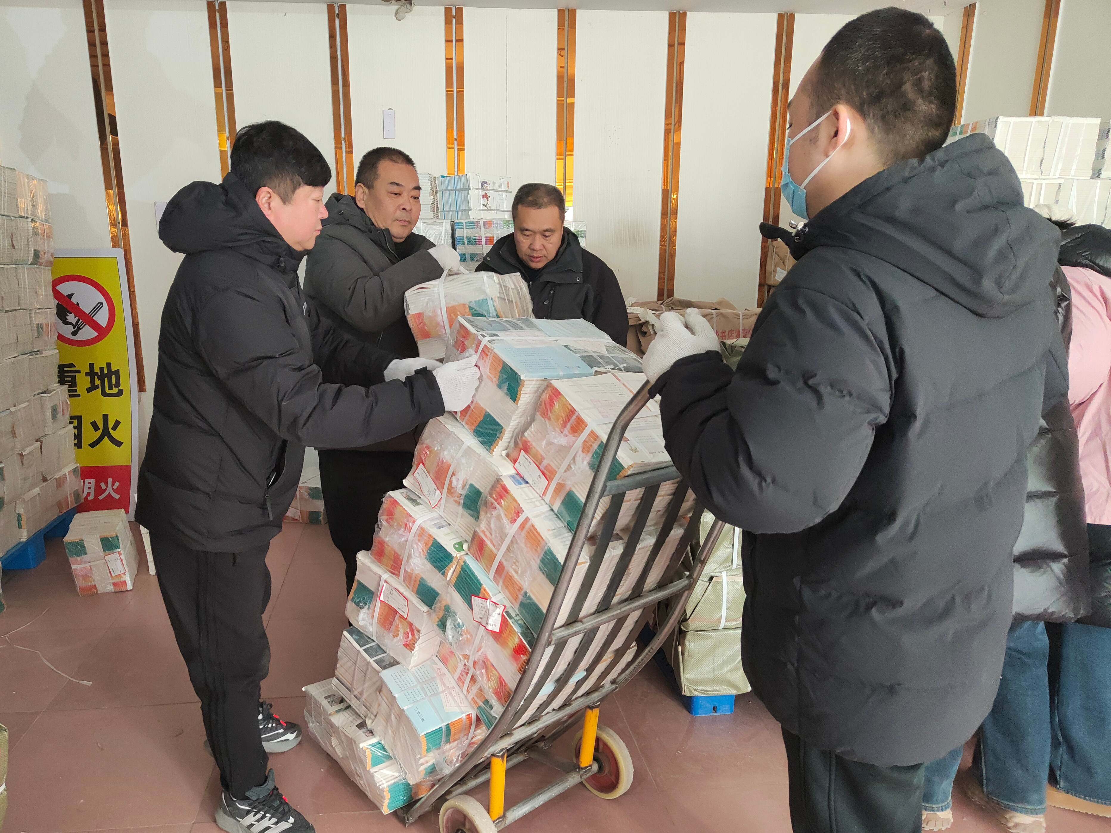 河北唐县：全力保障“课前到书” 筑牢知识传播桥梁