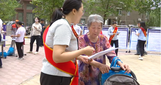 石家庄市鹿泉区：多部门齐心 向非法集资说“不_fororder_石家庄市鹿泉区：多部门齐心 向非法集资说“不”(1)384