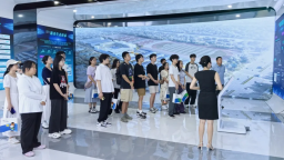 团裕华区委组织开展“高校学子家乡行”活动