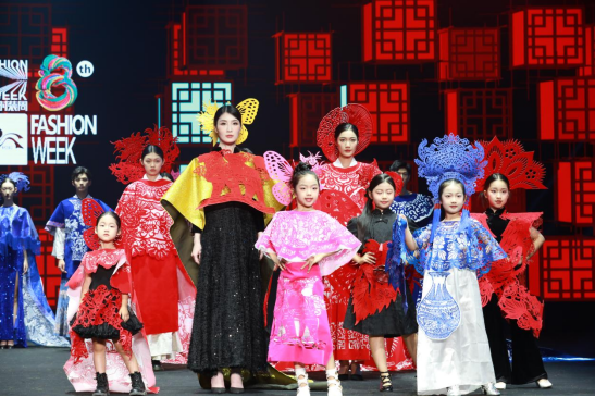 河北沧县：第八届河北时装周启幕 时尚潮流涌动狮城_fororder_河北沧县：第八届河北时装周启幕 时尚潮流涌动狮城783