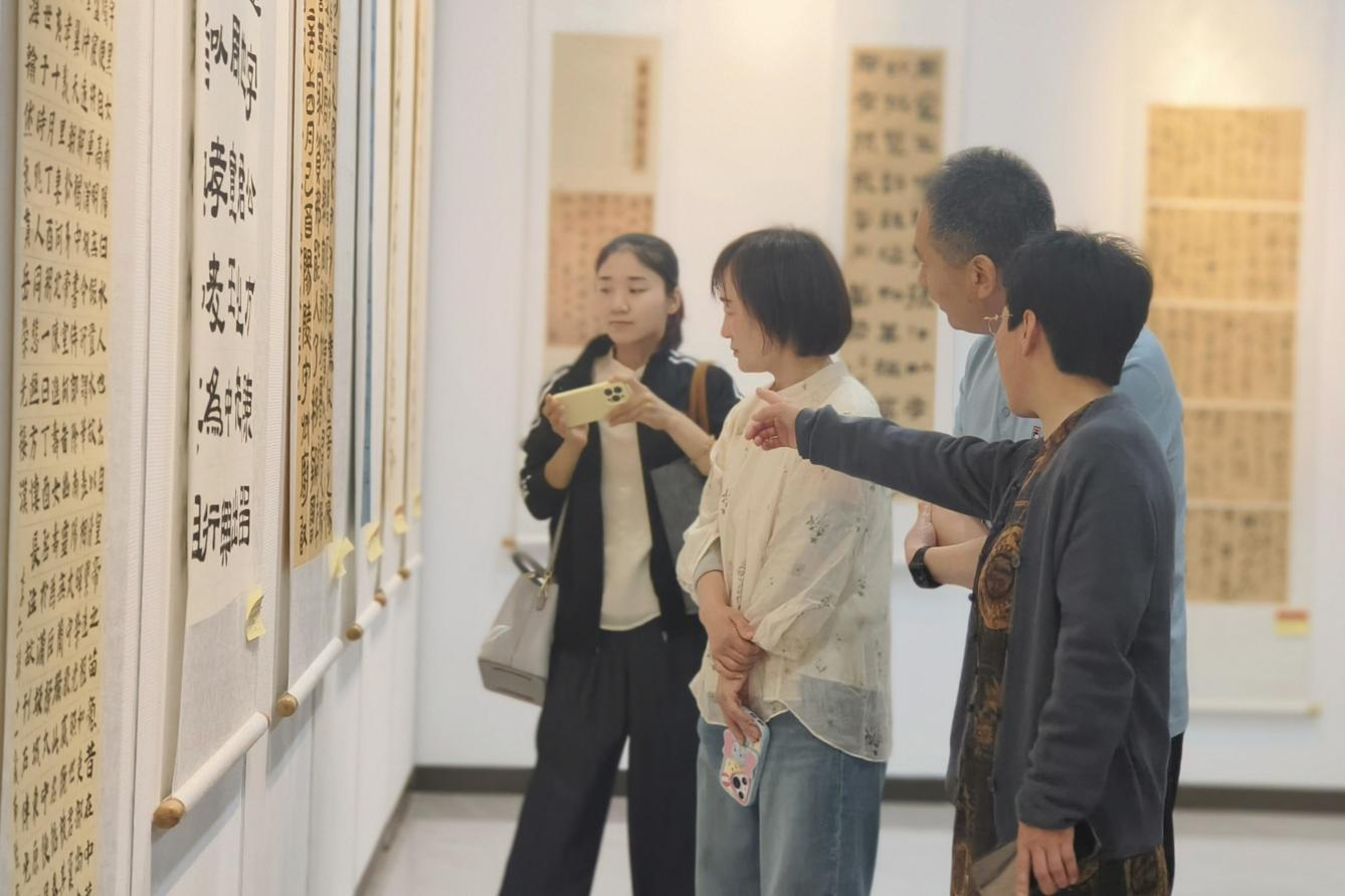 保定市妇女儿童书法临帖展徐水区巡展开幕_fororder_保定市妇女儿童书法临帖展徐水区巡展开幕4