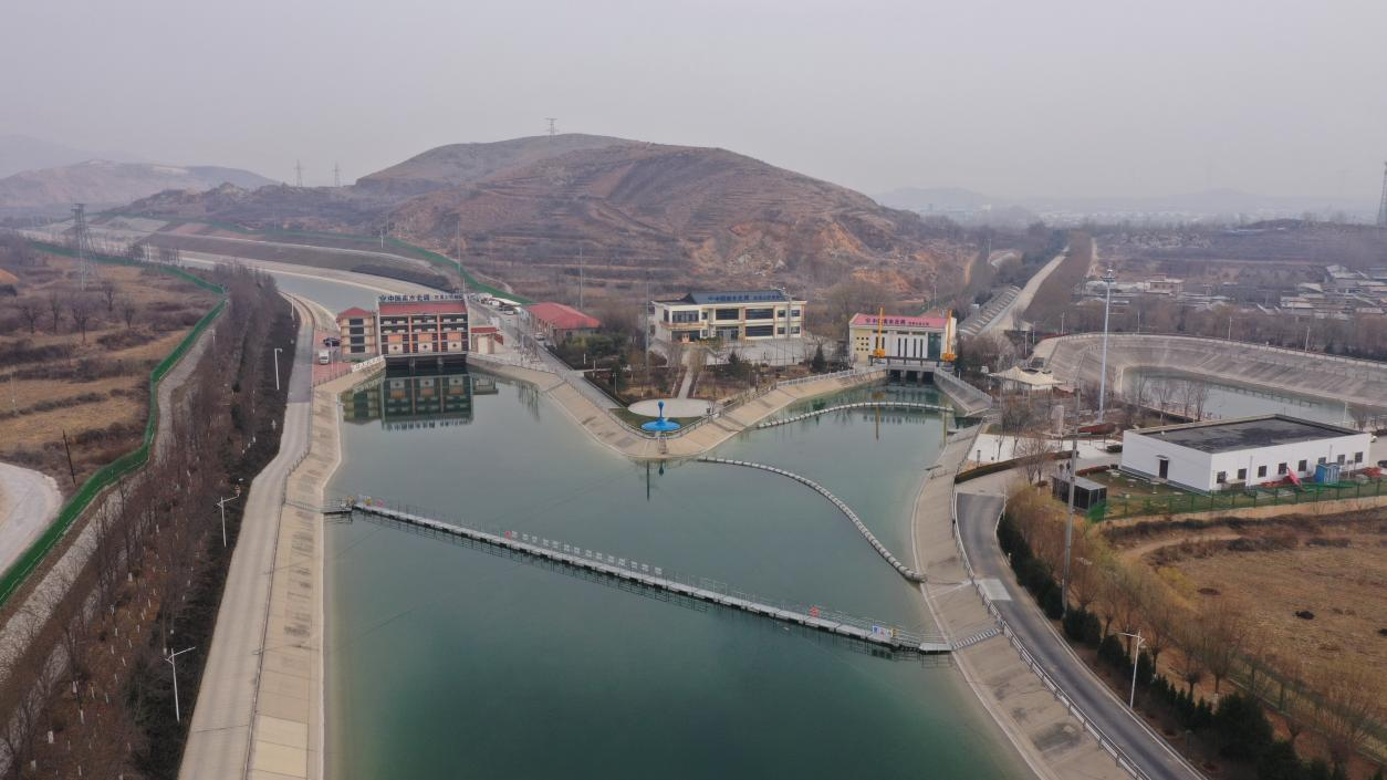保定徐水区：南水北调中线西黑山枢纽见证“千里江水至此分流”