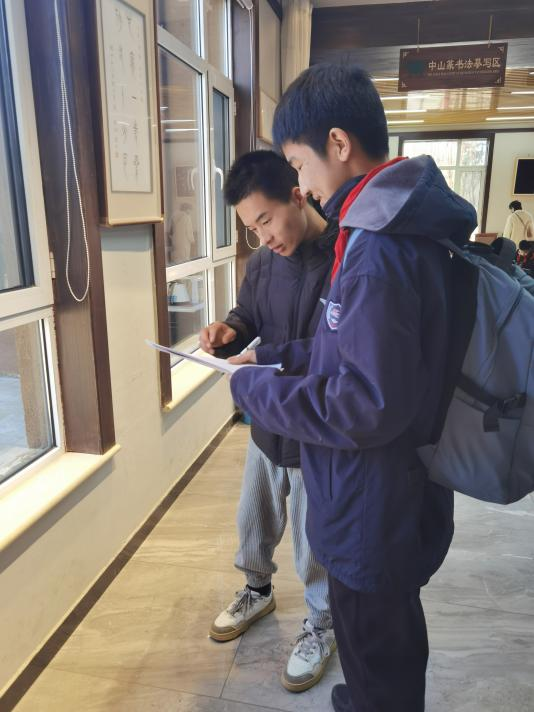 石家庄第二外国语学校开展“我爱石家庄”社会实践活动