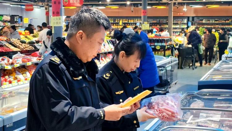 河北泊头：“监督检查+你点我检”守护节日食品安全_fororder_image001