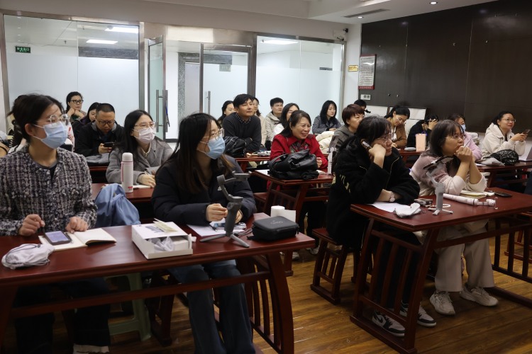 八小时外：石家庄青年文化夜校搭建“精神充电站”_fororder_IMG_4131.JPG