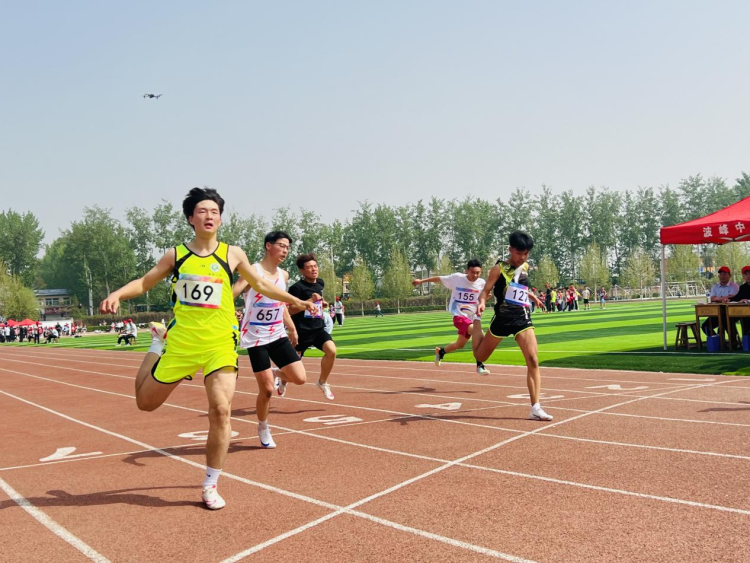 河北涞水县举办2025年中小学生春季运动会_fororder_图片 3