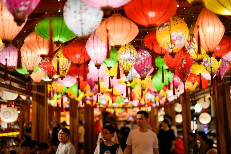 唐山市河头老街点亮夏日夜生活_fororder_微信图片_20250806084913_11