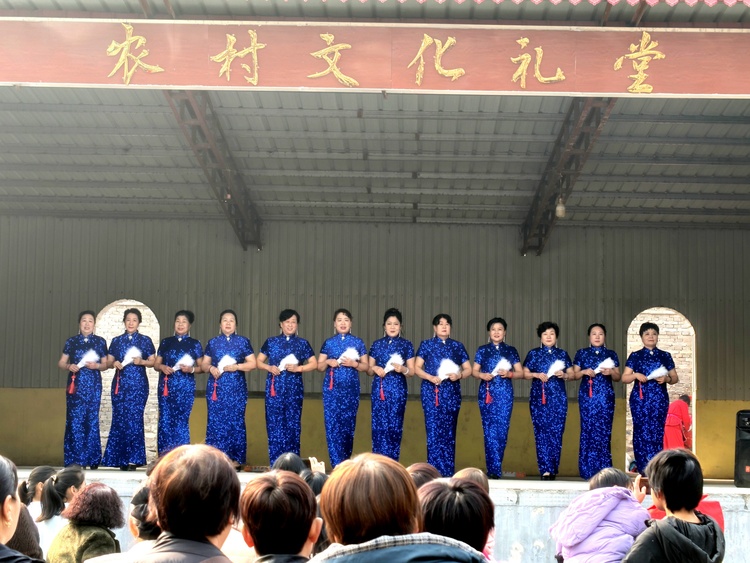 河北唐县：让网络文明新风润泽民心_fororder_“弘扬时代精神，共建网络文明”主题文艺汇演 (2)